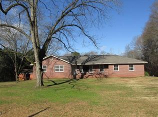 391 Conyers Rd, Loganville, GA 30052