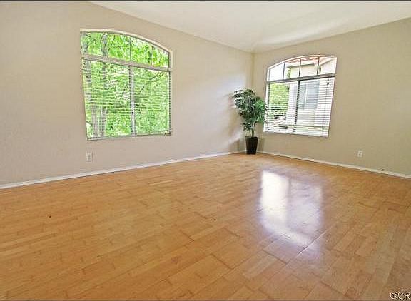4th image of 16 Sandpiper Ln