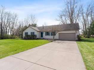 151 W Seneca Dr, Powell, OH 43065