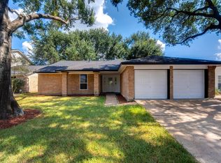 9002 Enchanted Forest Dr, Houston, TX 77088