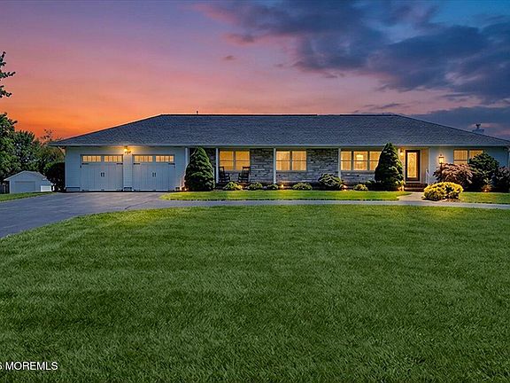 3rd image of 159 Oakland Mills Road