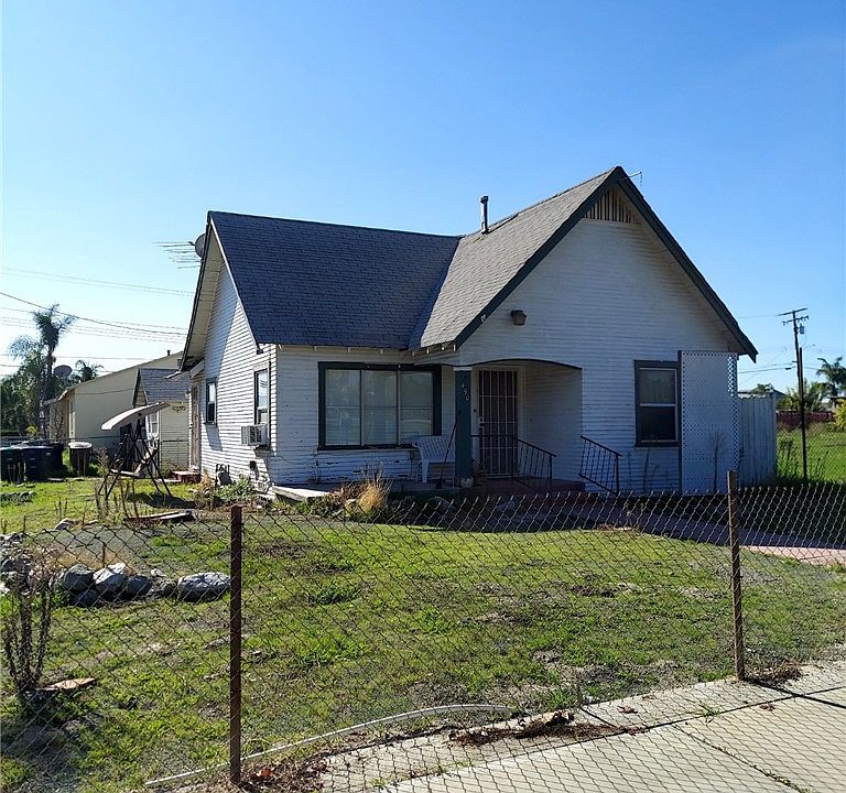 2nd image of 472 E St