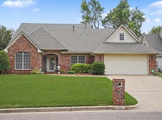 8622 E 100th Pl, Tulsa, OK 74133
