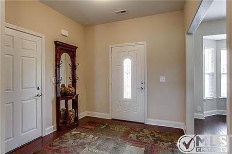 3rd image of 6006 Yellowstone Dr
