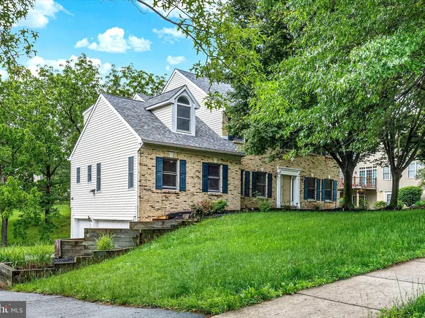 489 Reginald Ln, Collegeville, PA 19426