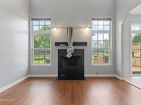 3rd image of 553 Goodwin Dr