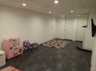 2100 Saint Louis St, Florissant, MO 63033
