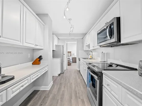 1401 S Ocean Blvd APT 407, Pompano Beach, FL 33062