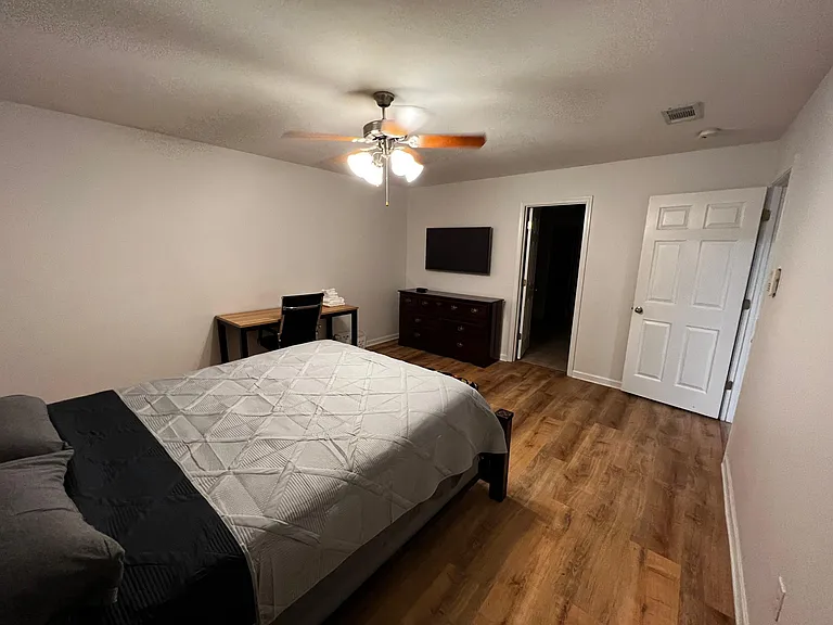 5282 Faulkner Dr — Photo 10