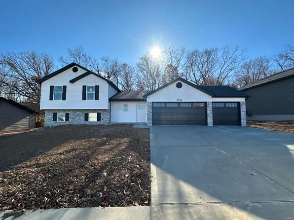 1142 Marathon Dr, Foristell, MO 63348