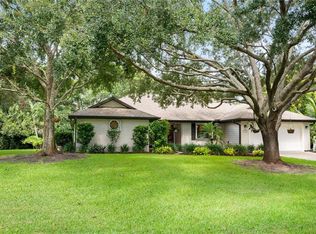 375 38th Sq SW, Vero Beach, FL 32968