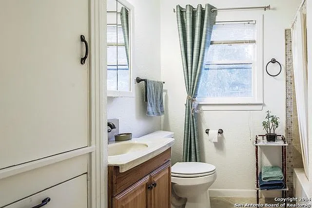 209 Lyman Dr — Photo 16