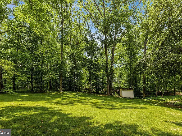 7845 Old Dominion Dr — Photo 25