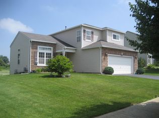 1043 Stephen Ct, Aurora, IL 60502