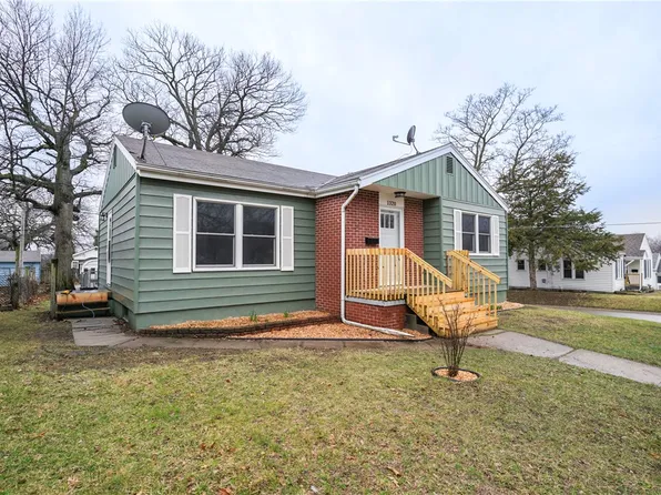 1320 Clinton Ave, Des Moines, IA 50313