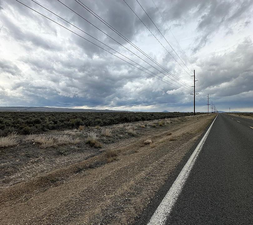 2nd image of Christmas Valley Hwy