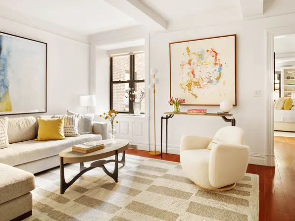 23 West 73rd Street 210 image 3 of 8