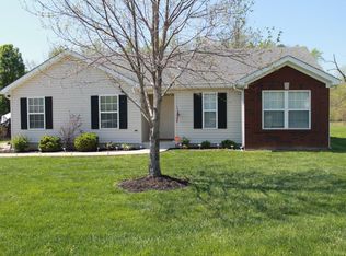 125 Clover Cove Ct, Shepherdsville, KY 40165