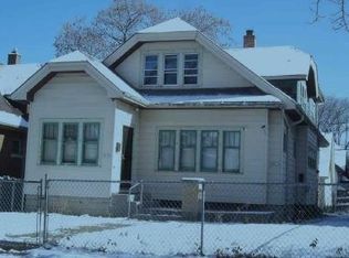 3050 N 54th St, Milwaukee, WI 53210
