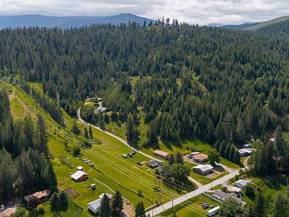 3rd image of 357 Hunt Gulch Rd