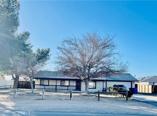 13270 Topock Rd, Apple Valley, CA 92308