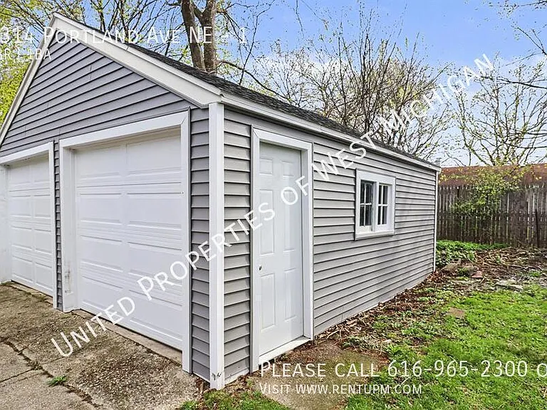 1314 Portland Ave NE #1 — Photo 13