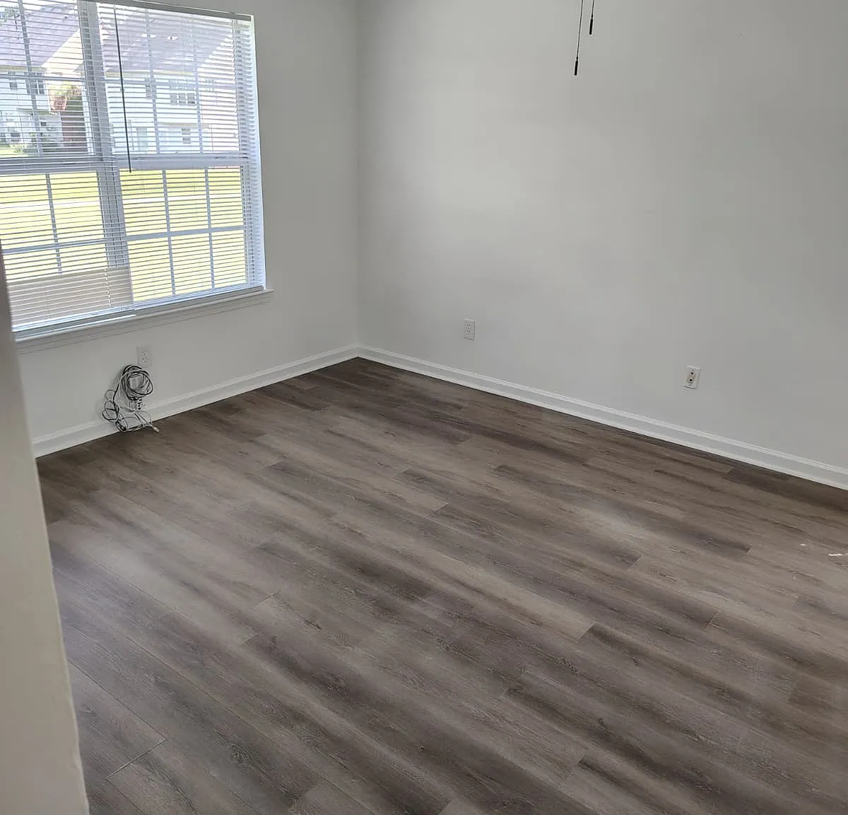 4 bed, 2192 sqft, $2,000 — Photo 4