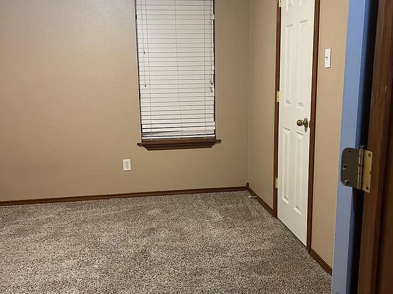 5104 Galloping Way — Photo 7