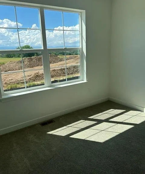 1894 Marlowe Cir W — Photo 15