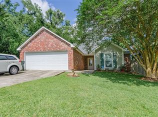15253 E Bayou Dr, Prairieville, LA 70769