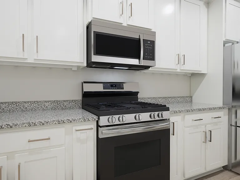 135 Heyford Dr — Photo 7