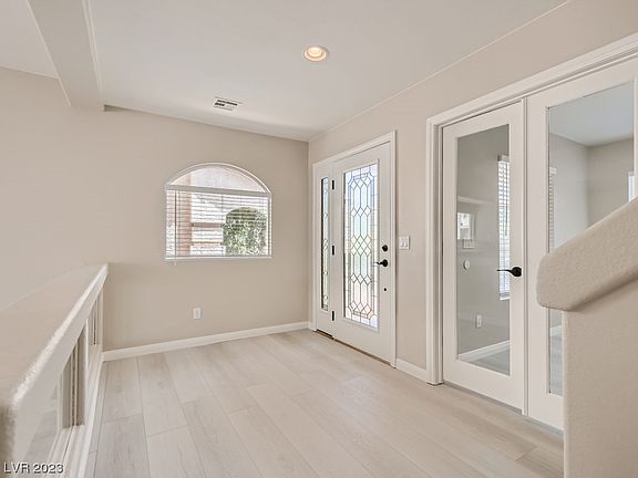 4th image of 10885 Carberry Hill St