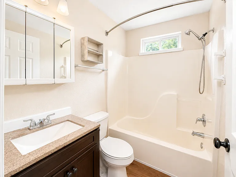 13 Hollywood Cir #A — Photo 9