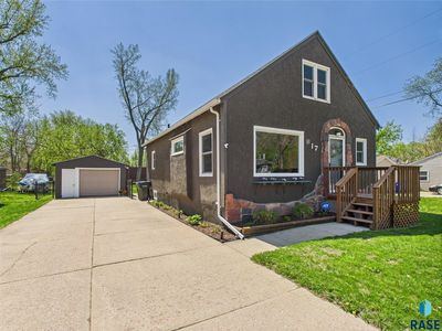 817 E Hermosa Dr, Sioux Falls, SD, 57104