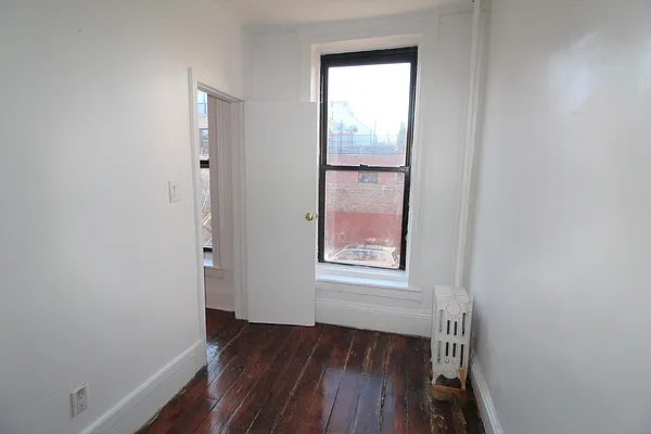 Rented by Compass | media 14