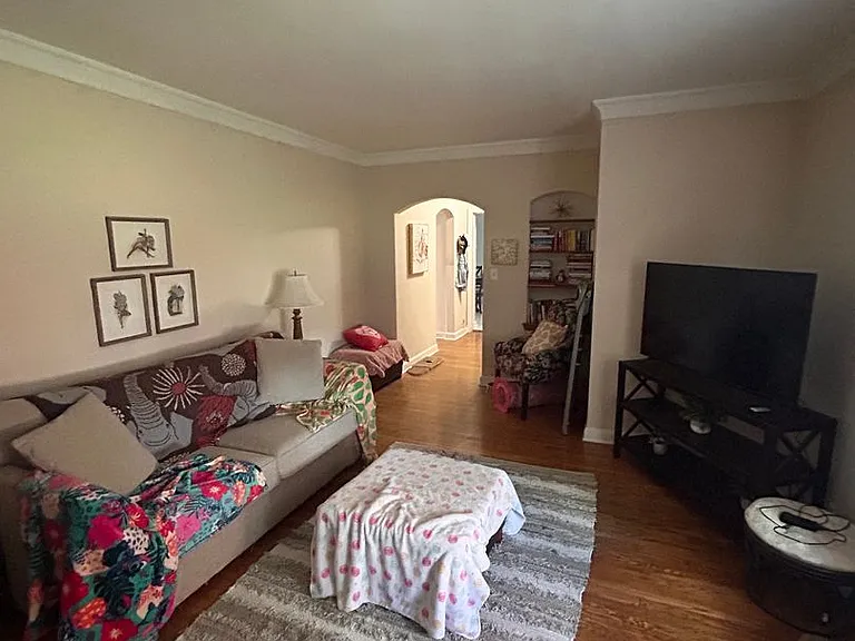 5425-33 W Martin Dr — Photo 9