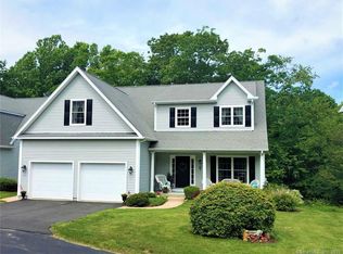 5 Whiting Farms Ln, Niantic, CT 06357