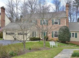 10237 Sundance Ct, Potomac, MD 20854