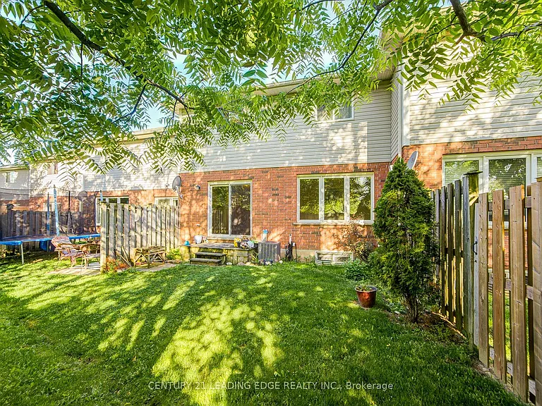 124 College St #9 — Photo 46