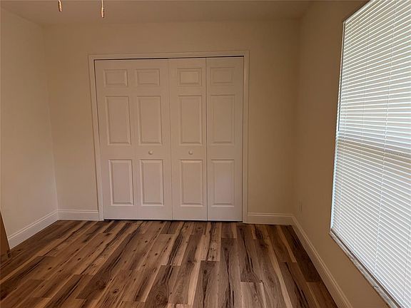 5th image of 724 BREVARD COURT