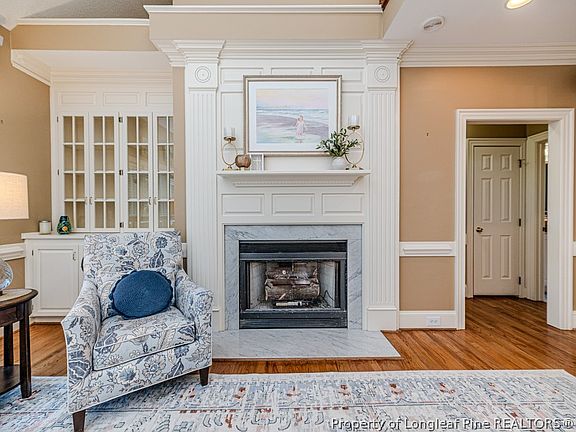 4th image of 2621 Wellington Dr
