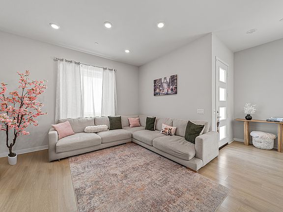 2nd image of 27218 Narrowleaf Willow Ln