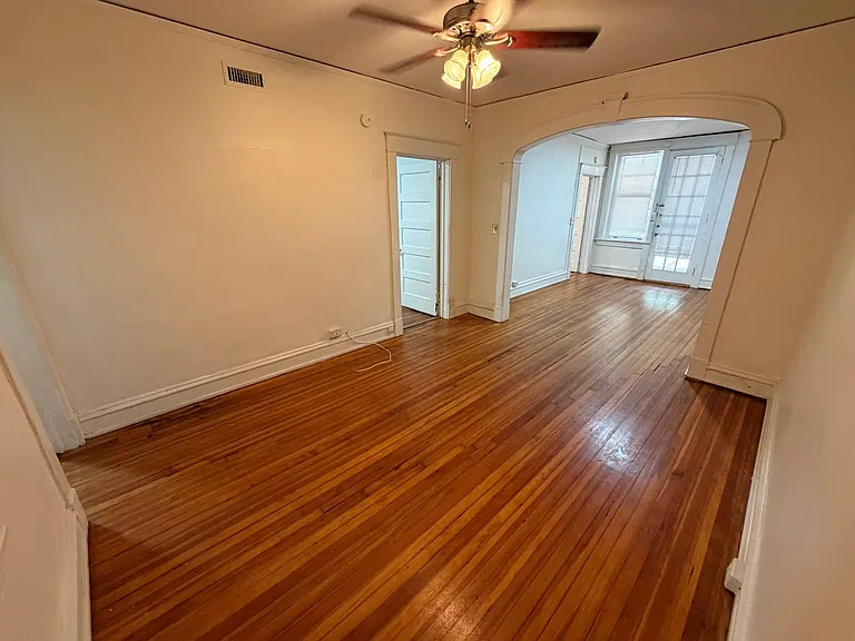 2327 Floyd Avenue — Photo 43