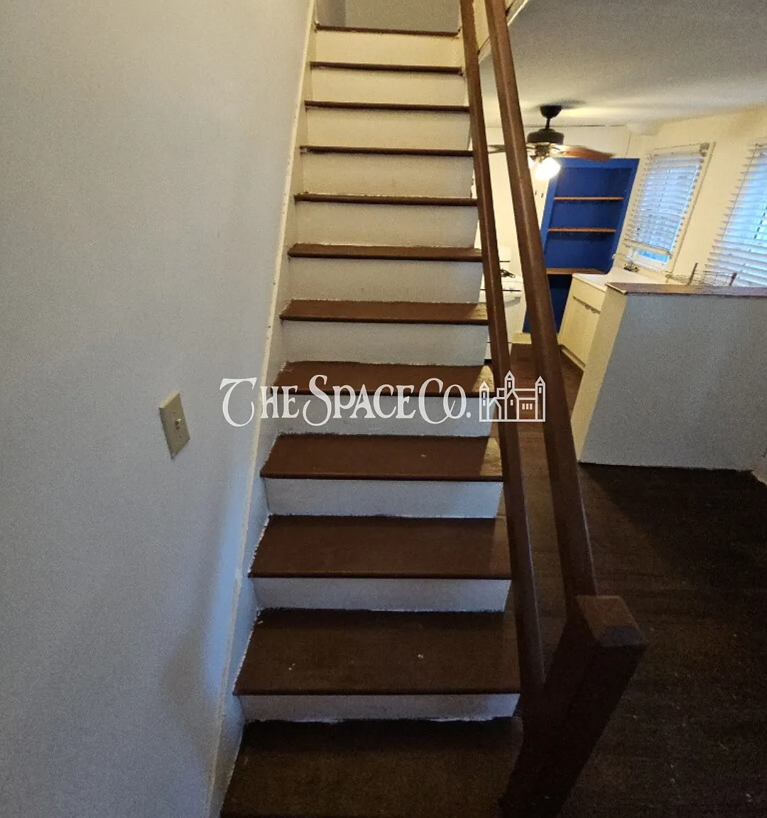 1 bed, 1.0 bath, 2703 sqft, $1,600 — Photo 4