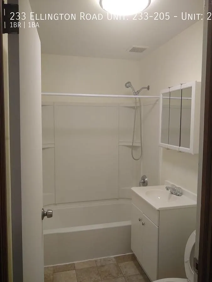 1 bed, 700 sqft, $1,400 — Photo 4