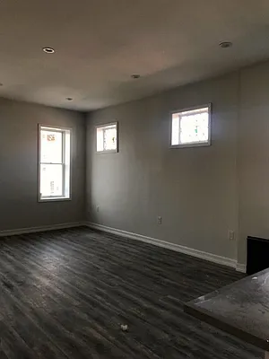 Rented by Robert DeFalco Realty | media 4