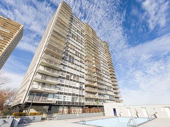 3rd image of 6050 Blvd E APT 10J