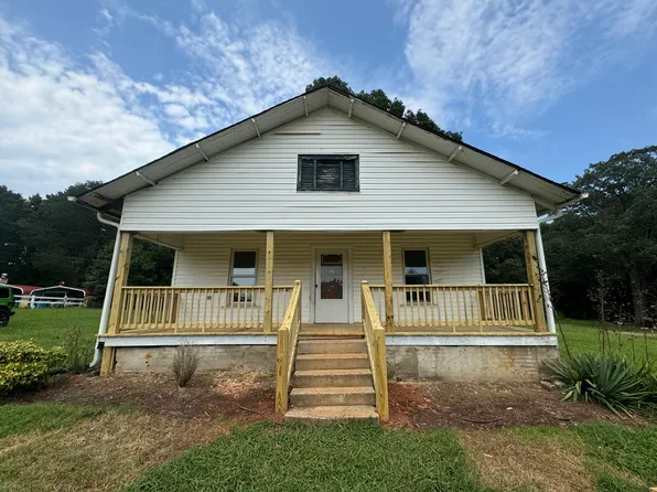 124 Camelot Trl, Forest City, NC 28043