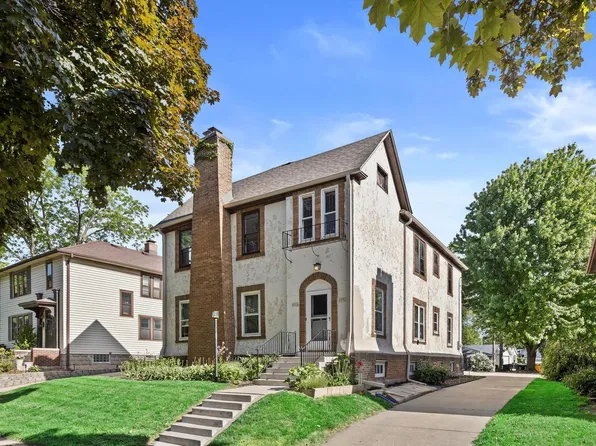 8002 Gridley AVENUE #8004, Wauwatosa, WI 53213