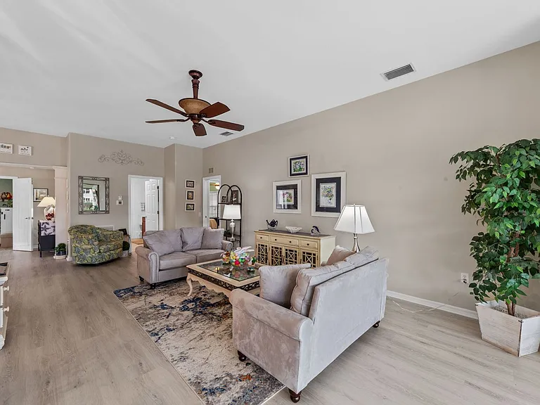10020 Horse Creek Rd — Photo 5